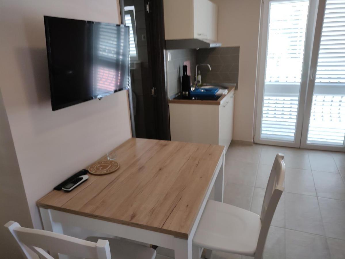 Josipa 1 Apartment ซริกเวนิซา ภายนอก รูปภาพ