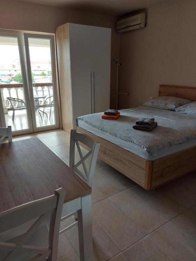 Josipa 1 Apartment ซริกเวนิซา ภายนอก รูปภาพ
