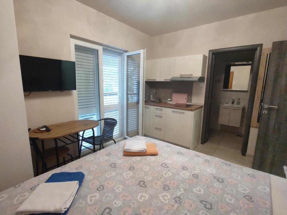 Josipa 1 Apartment ซริกเวนิซา ภายนอก รูปภาพ